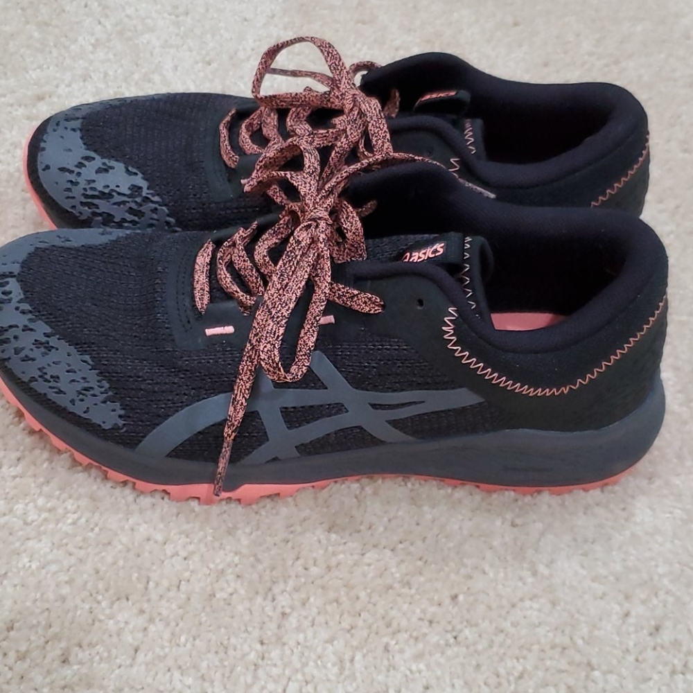 Asics Sneakers